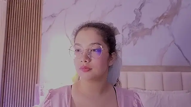 LunaRosse  online show from April 6, 10:27 am