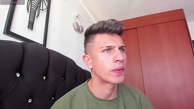 kevin ahss online show from November 22, 8:30 pm