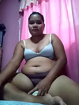 Snapshot of hotmom_carcar chatting on December 5, 1:47 am hotmom carcar online show from December 5, 1:47 am
