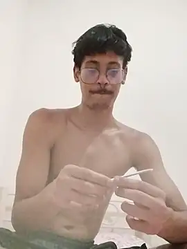 Snapshot of Mago666_ chatting on November 6, 4:46 am Mago666 online show from November 6, 4:46 am