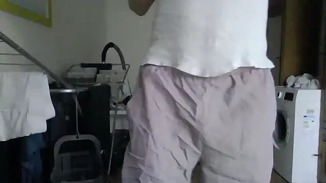 XLBarehengst online show from April 19, 4:17 pm