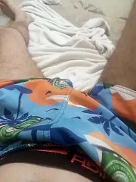 Maniasefetiches online show from March 9, 7:07 pm