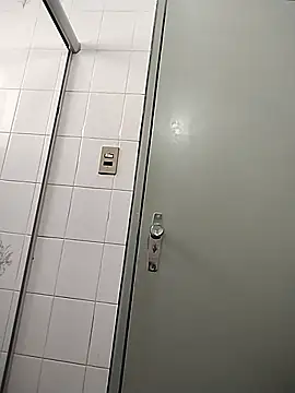 Snapshot of bls356 chatting on November 21, 7:01 pm bls356 online show from November 21, 7:01 pm