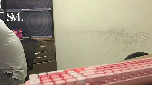 danisml134 online show from November 13, 1:15 am