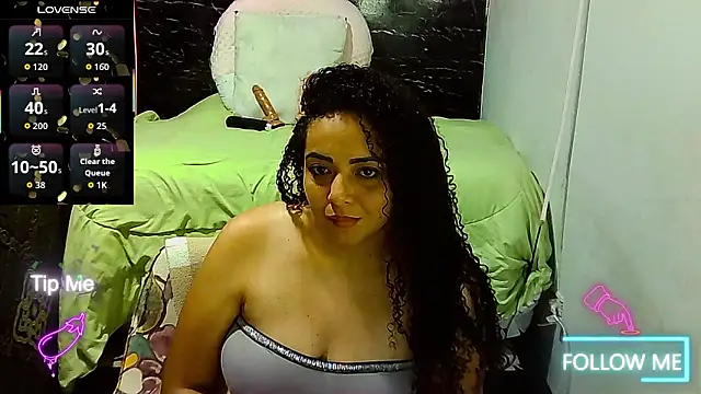  naughty milf online show from March 22, 2:15 am