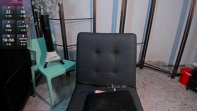 Thalia 220 online show from February 24, 4:27 pm