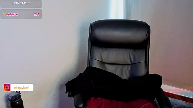 Snapshot of afro_jayleof chatting on October 12, 2:49 pm afro jayleof online show from October 12, 2:49 pm