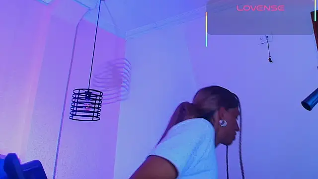 Snapshot of Dom_venena chatting on September 16, 7:04 pm Dom venena online show from September 16, 7:04 pm