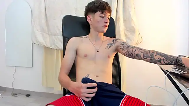 Snapshot of jake_kylee chatting on October 27, 9:08 pm jake kylee online show from October 27, 9:08 pm