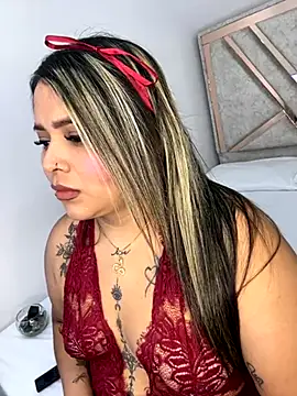 ashley-swift- online show from October 14, 9:54 am