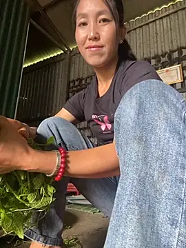 Huong-Ly online show from September 13, 6:57 am