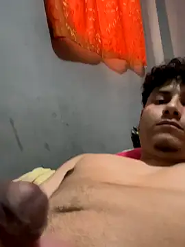 Snapshot of Aaron--GG chatting on October 20, 8:42 pm Aaron--GG online show from October 20, 8:42 pm