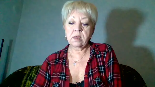 DianaQDream online show from April 7, 2:56 am