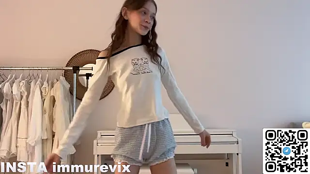Snapshot of barbaraloveu chatting on May 4, 12:45 pm barbaraloveu online show from May 4, 12:45 pm
