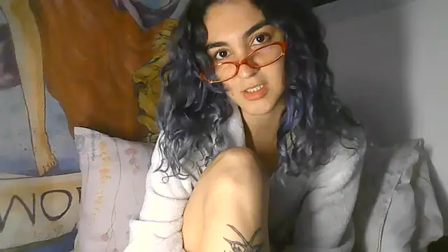 Snapshot of peetitefairy chatting on July 20, 5:22 am peetitefairy online show from July 20, 5:22 am