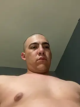 vonybac123 online show from April 28, 10:37 pm