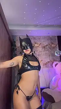 Snapshot of hannachris- chatting on June 14, 8:33 pm hannachris- online show from June 14, 8:33 pm