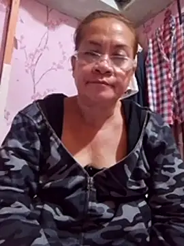 vickyhot1966 online show from March 13, 8:26 pm