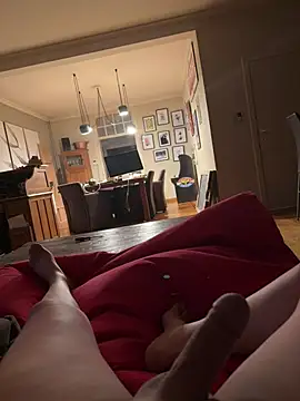 Snapshot of jerrebaker chatting on February 1, 9:57 pm jerrebaker online show from February 1, 9:57 pm