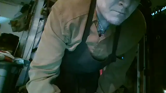 longd4tightpussy online show from April 2, 4:32 am