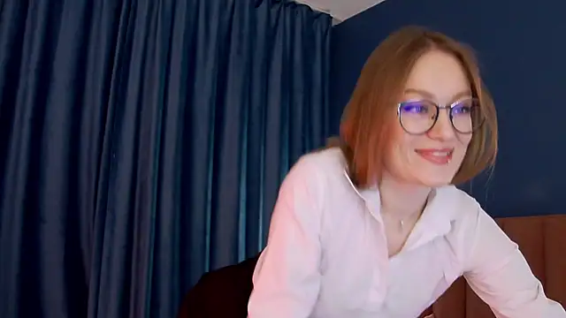 EvelynPoole online show from March 16, 1:44 am