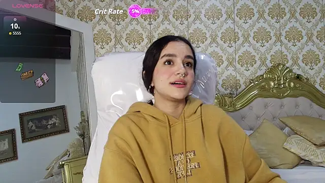 JessB  online show from February 3, 7:52 pm