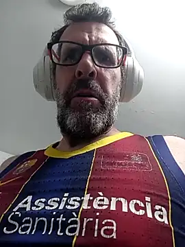 Snapshot of gigolobcn chatting on May 18, 6:41 am gigolobcn online show from May 18, 6:41 am