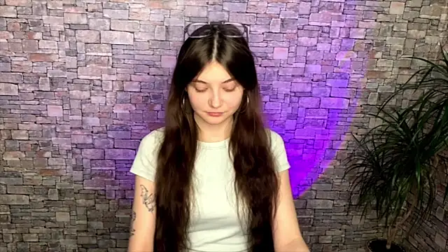 Snapshot of may_rollins chatting on April 26, 4:59 pm may rollins online show from April 26, 4:59 pm