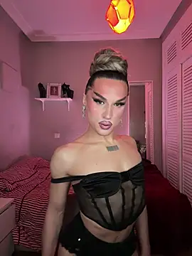 Snapshot of lacattiva chatting on February 10, 5:50 pm lacattiva online show from February 10, 5:50 pm