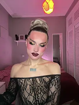 Snapshot of lacattiva chatting on February 11, 4:12 pm lacattiva online show from February 11, 4:12 pm