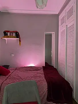 Snapshot of lacattiva chatting on February 14, 5:43 pm lacattiva online show from February 14, 5:43 pm