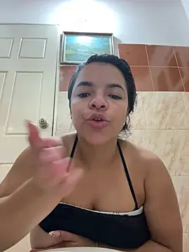 Snapshot of Tugatitacal chatting on June 28, 1:28 pm Tugatitacal online show from June 28, 1:28 pm
