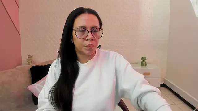 Snapshot of Eva_mermaid chatting on April 26, 2:04 pm Eva mermaid online show from April 26, 2:04 pm