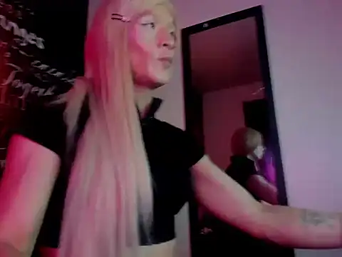 Snapshot of Megam_ chatting on September 26, 10:58 pm Megam online show from September 26, 10:58 pm