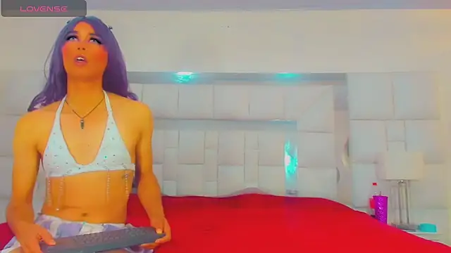 Britany montiel online show from January 9, 7:04 pm