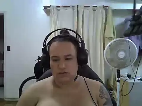 transgordimilf online show from November 16, 5:35 am