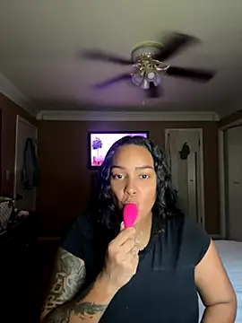 Snapshot of Sexilexiprincess chatting on September 28, 4:12 pm Sexilexiprincess online show from September 28, 4:12 pm