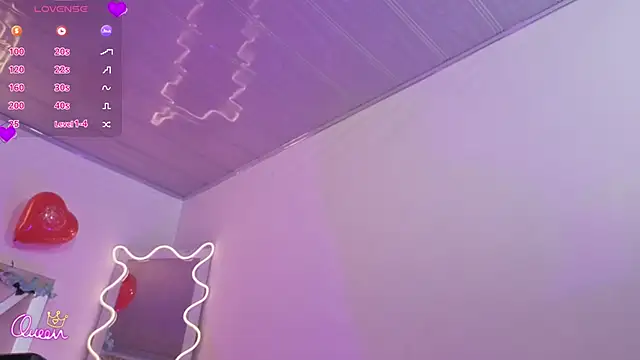 ZURY TAY online show from February 14, 12:02 pm