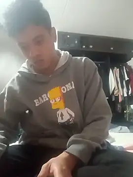 Snapshot of Raphael200012 chatting on February 8, 12:36 am Raphael200012 online show from February 8, 12:36 am