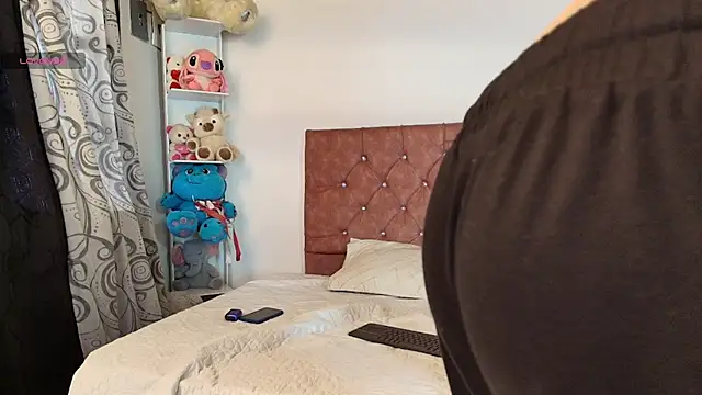 azul honey online show from July 8, 6:34 pm