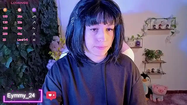 Snapshot of Eymmy_24 chatting on June 10, 2:12 am Eymmy 24 online show from June 10, 2:12 am