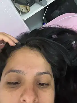 Snapshot of Moon-Lice chatting on March 10, 1:32 am Moon-Lice online show from March 10, 1:32 am
