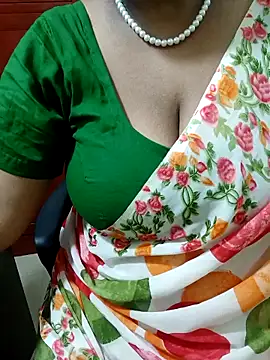 Snapshot of tami_lavanya chatting on September 17, 4:19 pm tami lavanya online show from September 17, 4:19 pm