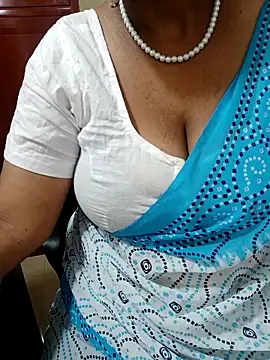 Snapshot of tami_lavanya chatting on September 22, 4:36 am tami lavanya online show from September 22, 4:36 am