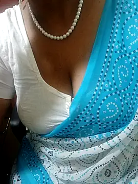 Snapshot of tami_lavanya chatting on September 22, 4:42 pm tami lavanya online show from September 22, 4:42 pm