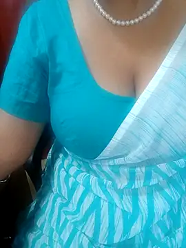Snapshot of tami_lavanya chatting on September 27, 9:03 am tami lavanya online show from September 27, 9:03 am