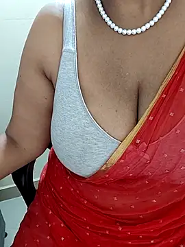 Snapshot of tami_lavanya chatting on October 16, 4:24 am tami lavanya online show from October 16, 4:24 am