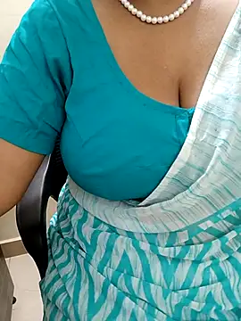 Snapshot of tami_lavanya chatting on October 19, 5:57 pm tami lavanya online show from October 19, 5:57 pm