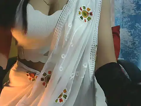 sheetal-sheetal95 online show from February 18, 3:30 pm