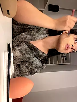 Lexi Storm online show from November 20, 5:40 am